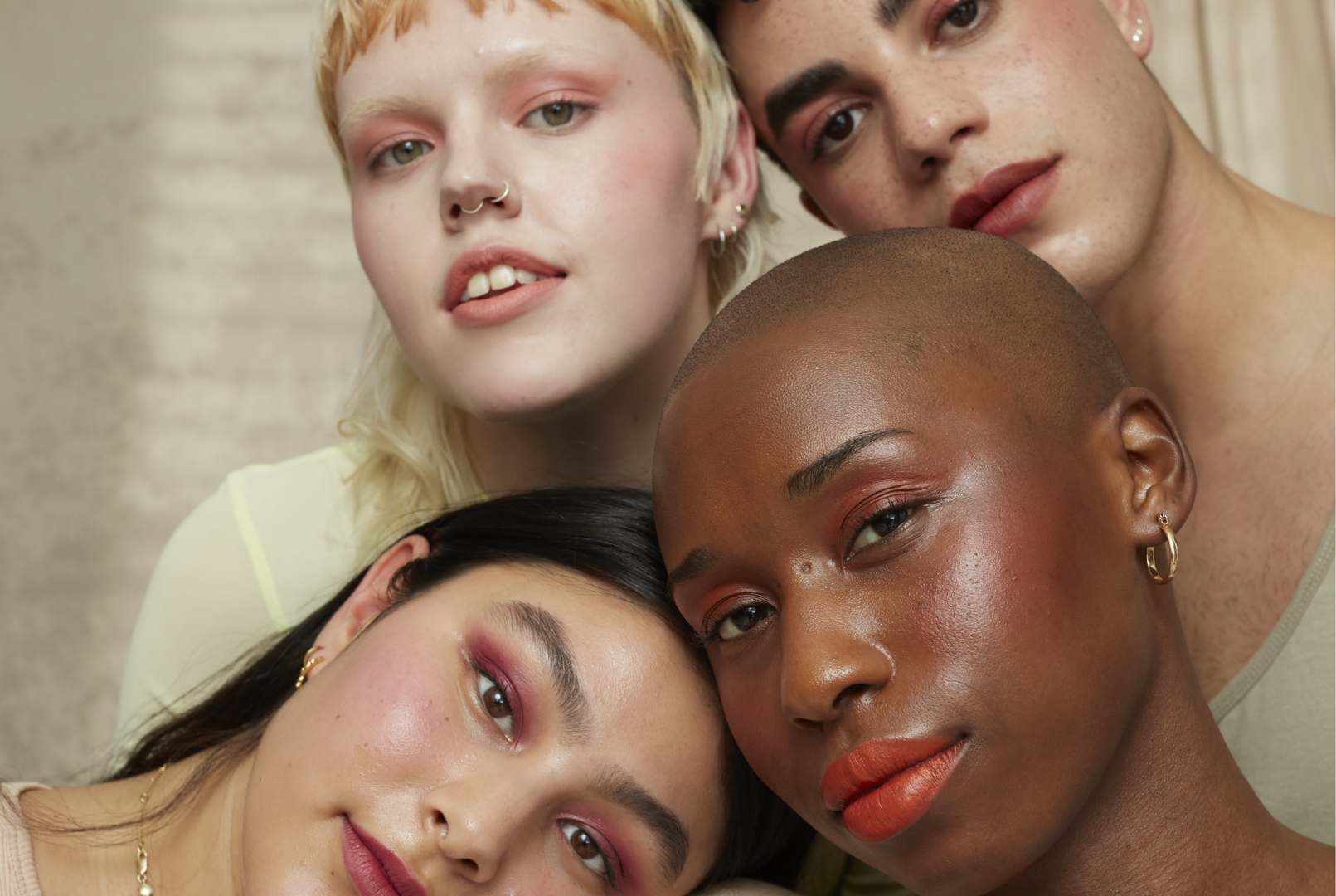 Új Sminkek Új Sminkek